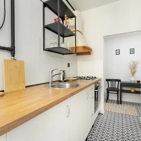 Bright & Comfortable Garbary 35 Old Town By Renters شقة