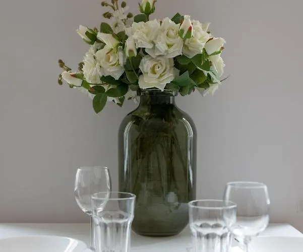 Bright & Comfortable Garbary 35 Old Town By Renters * 波兹南